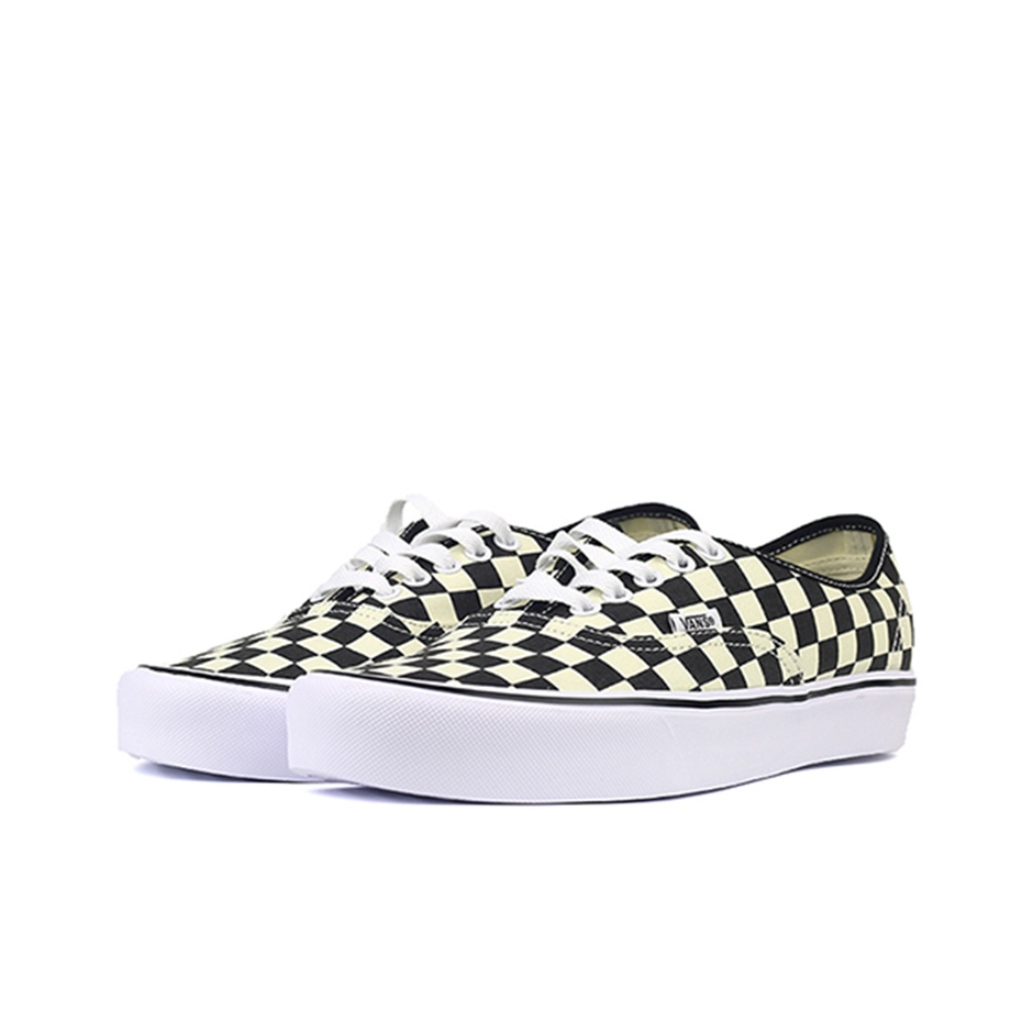 Vans Authentic キャンバスシューズ ユニセック - Vans Shoes Authentic のレビューと価格