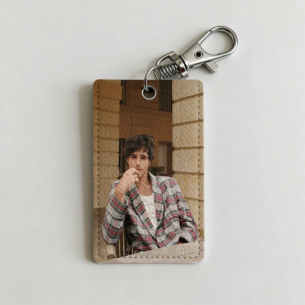 俳優 J-Jacob Elordi カードホルダー キーホル - Lanyard Badge Holder のレビューと価格